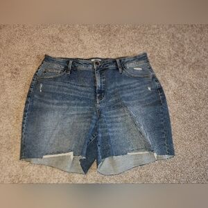 Preowned Ava‎ &Viv size 18 jeans shorts